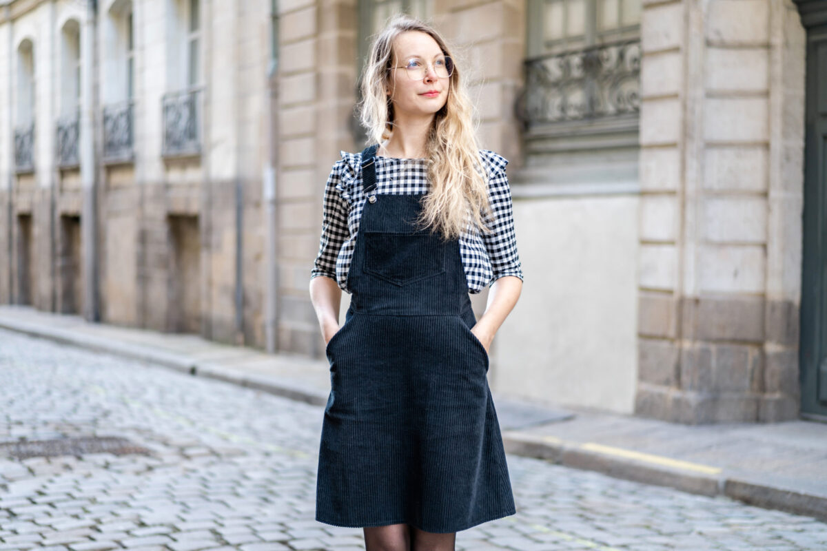 robe salopette charlotte auzou