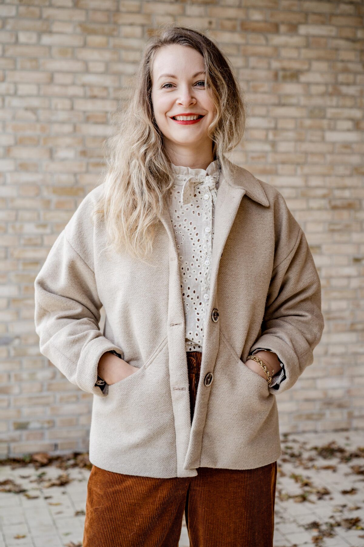 Patron PDF manteau court femme en lainage chaud