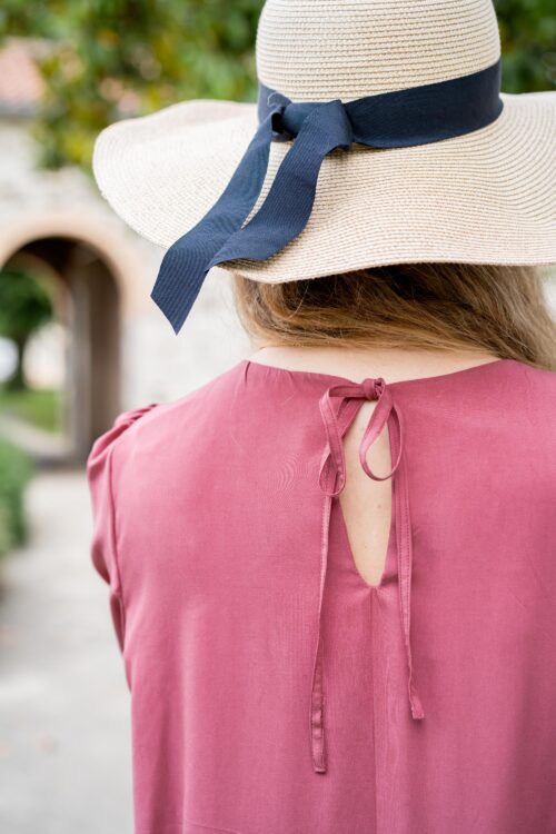 patron de couture blouse femme élégante avec plis sur le devant
